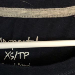 Aeropostale 3/4 length sleeved shirt